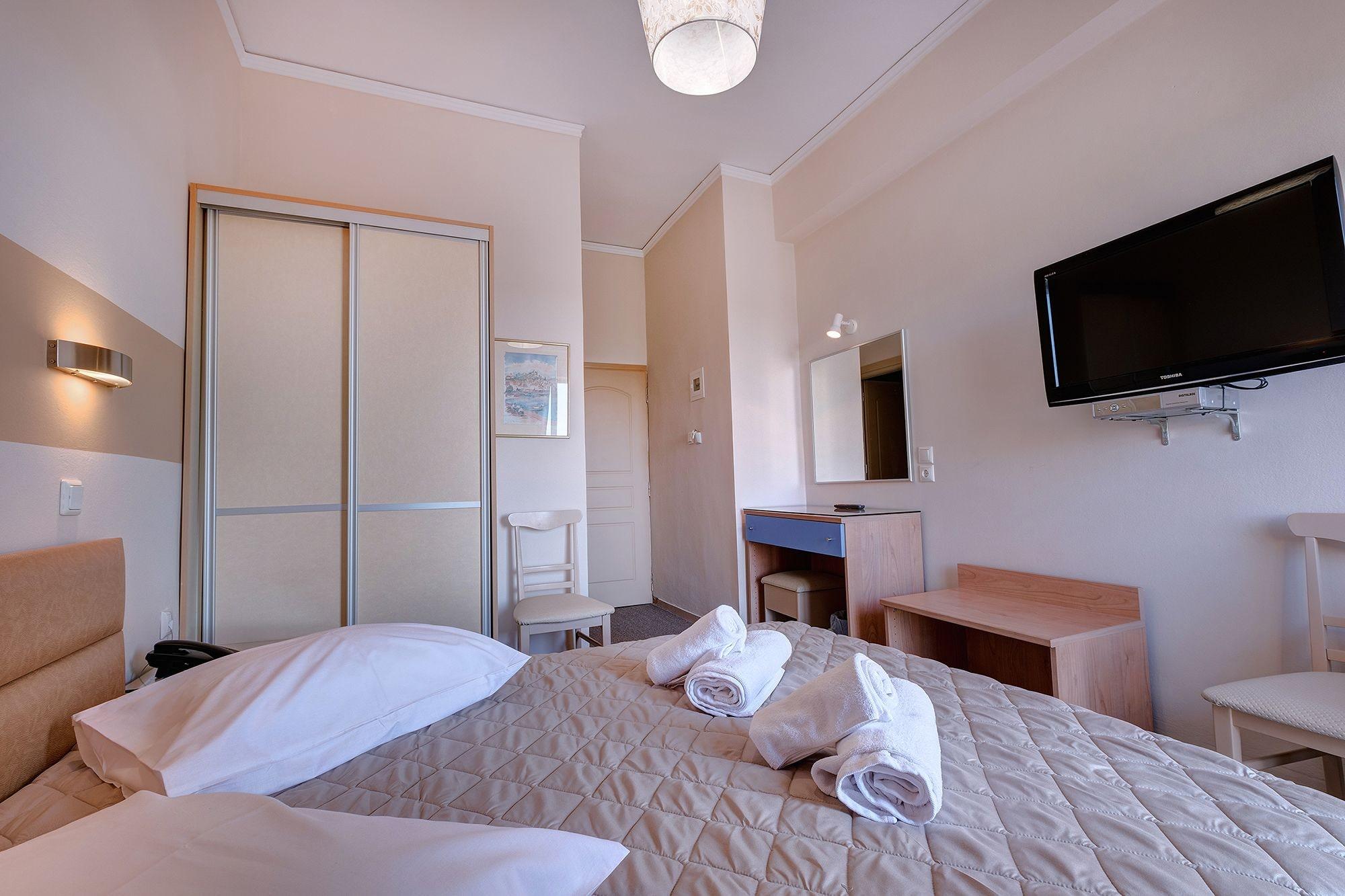 Hotel Taxiarhis Loutra Kyllinis Luaran gambar