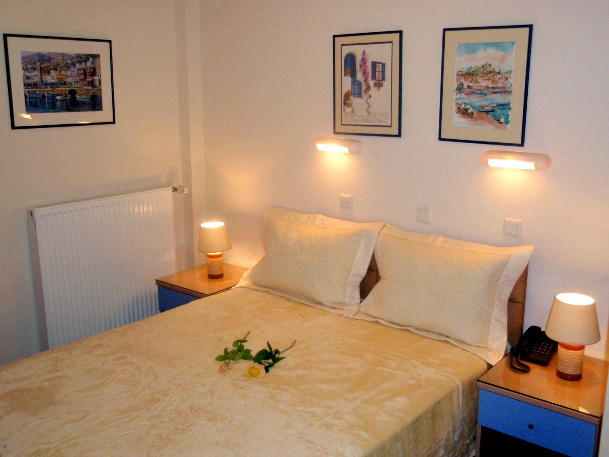 Hotel Taxiarhis Loutra Kyllinis Luaran gambar